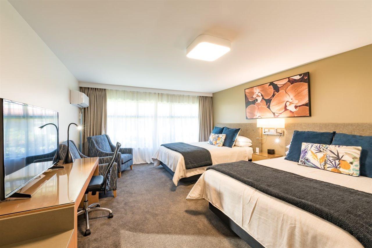 Distinction Hamilton Hotel & Conference Centre Esterno foto