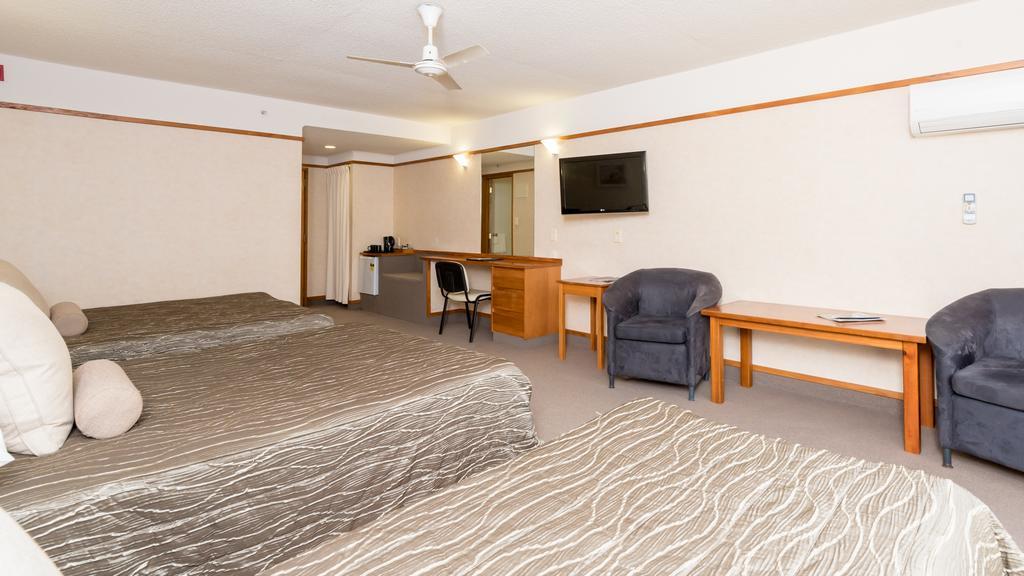 Distinction Hamilton Hotel & Conference Centre Esterno foto